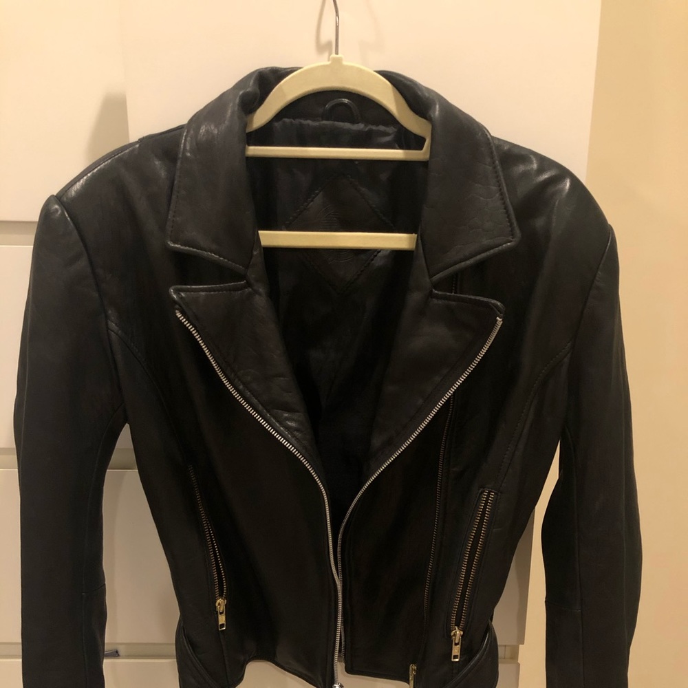 Genuine leather jacket ( soft lamb leather)